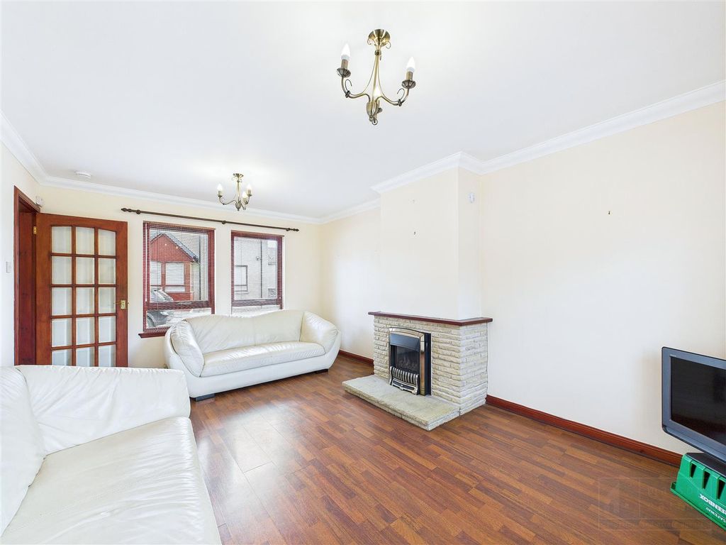 Property photo 2 of 24 Sitting Room