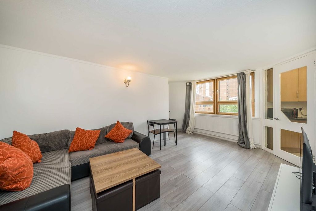Property photo 1 of 5