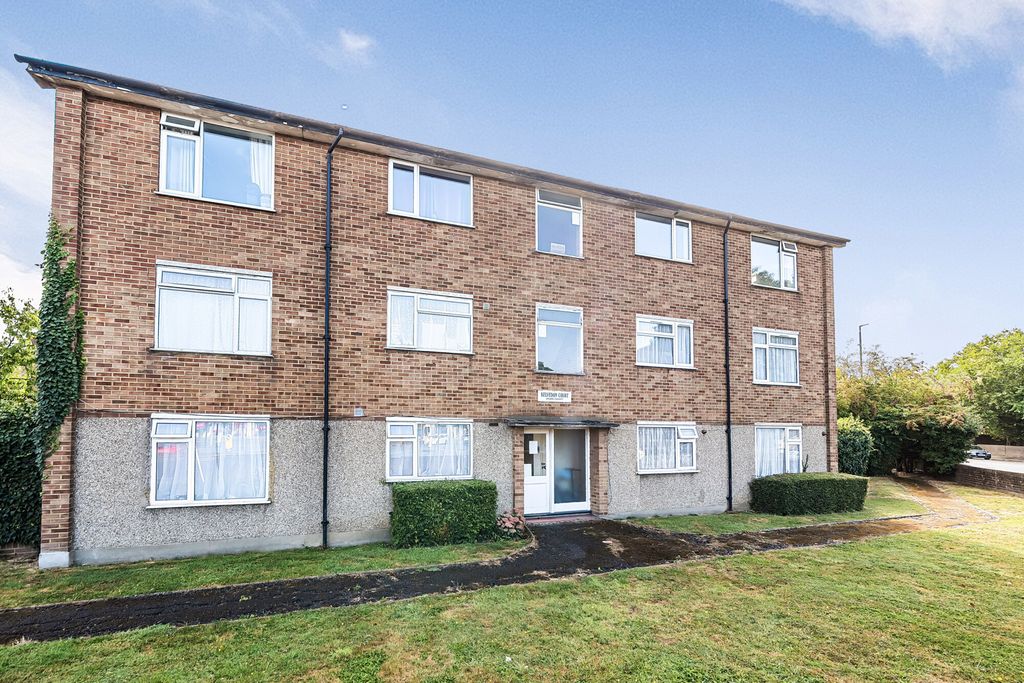 Property photo 1 of 12 1345497-11-68Af19...