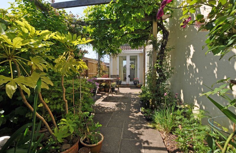 Additional image 16 of 2 bed semi-detached bungalow for saleAttractive Bungalow, Royce Walk, Rogerstone NP10