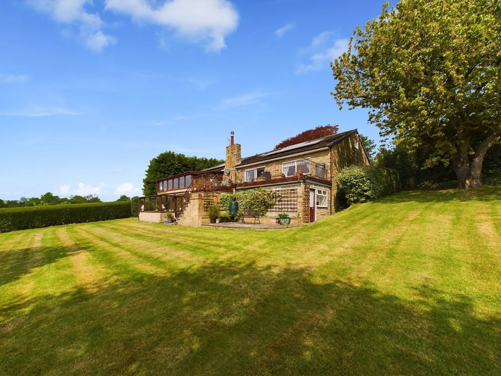 Property photo 1 of 89