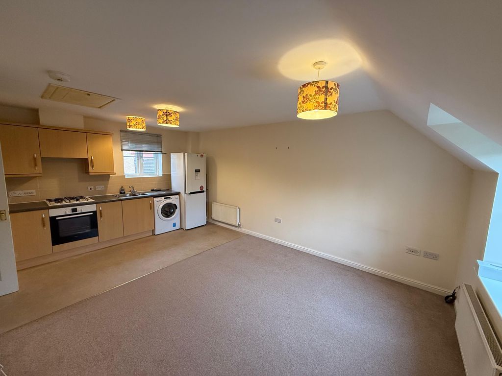 Property photo 2 of 16 Image