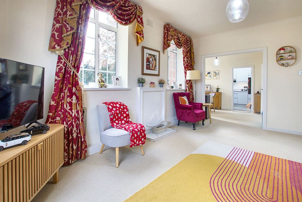 Property photo 3 of 22