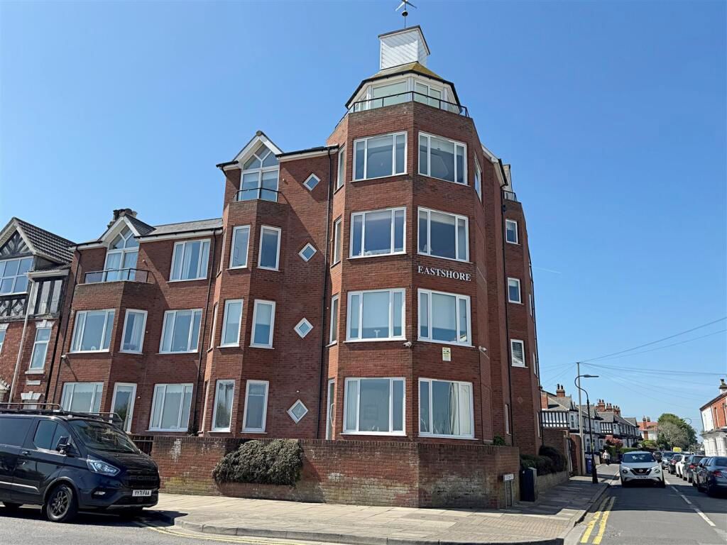 Additional image 4 of 3 bed flat for saleBradford Avenue, Cleethorpes DN35