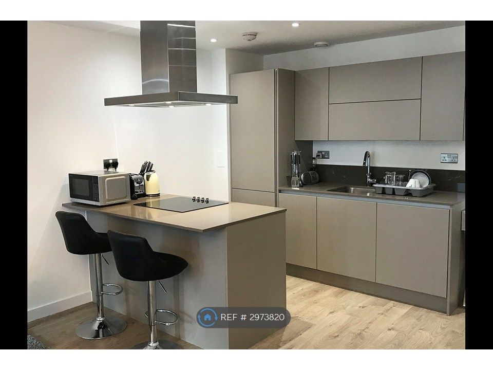 Property photo 2 of 11 Kitchen