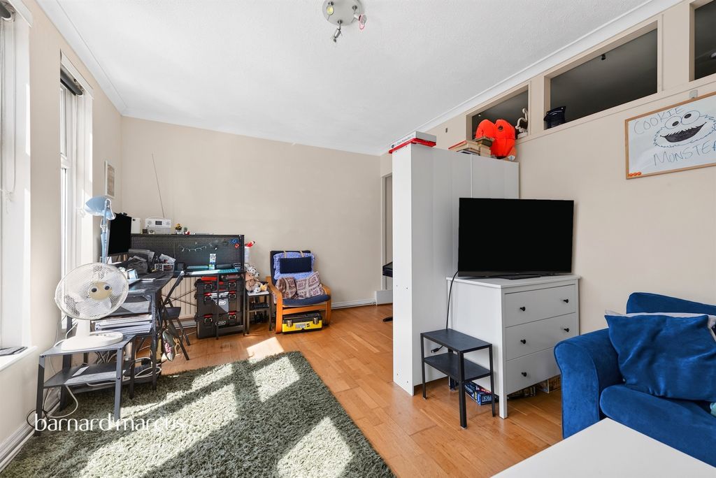 Property photo 2 of 10 Image