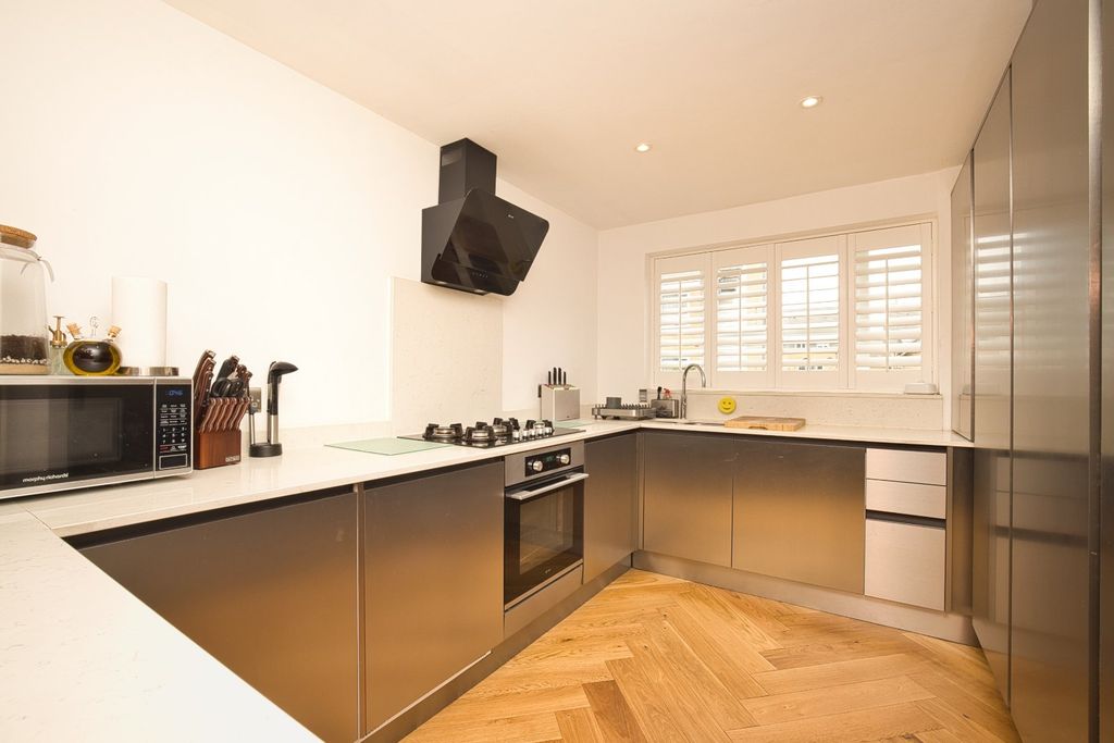 Property photo 3 of 15 Picture 3