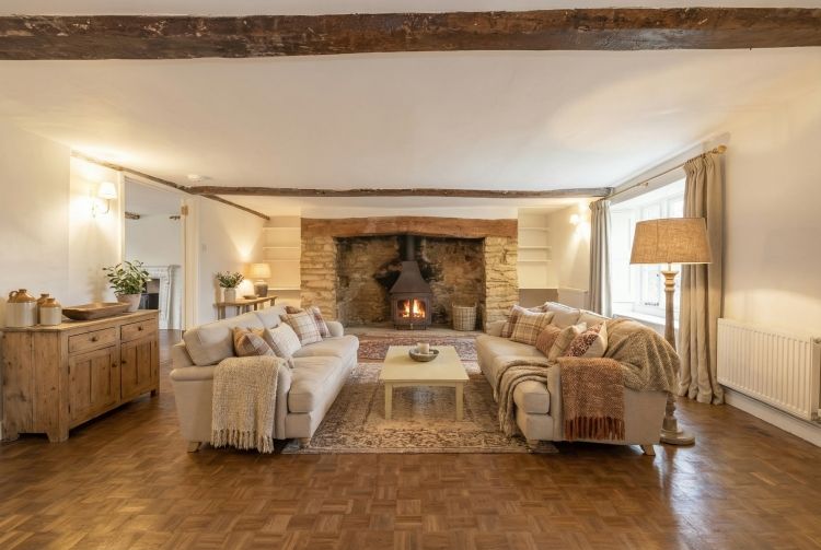 Property photo 1 of 17 321633