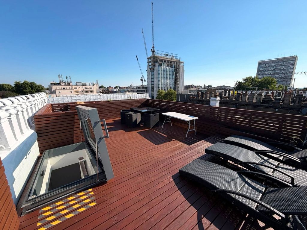 Property photo 1 of 12 Roof Terrace