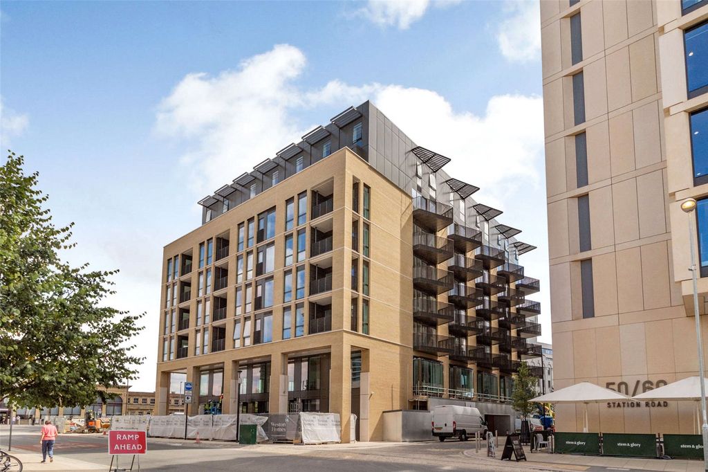 Property photo 1 of 11 Exterior