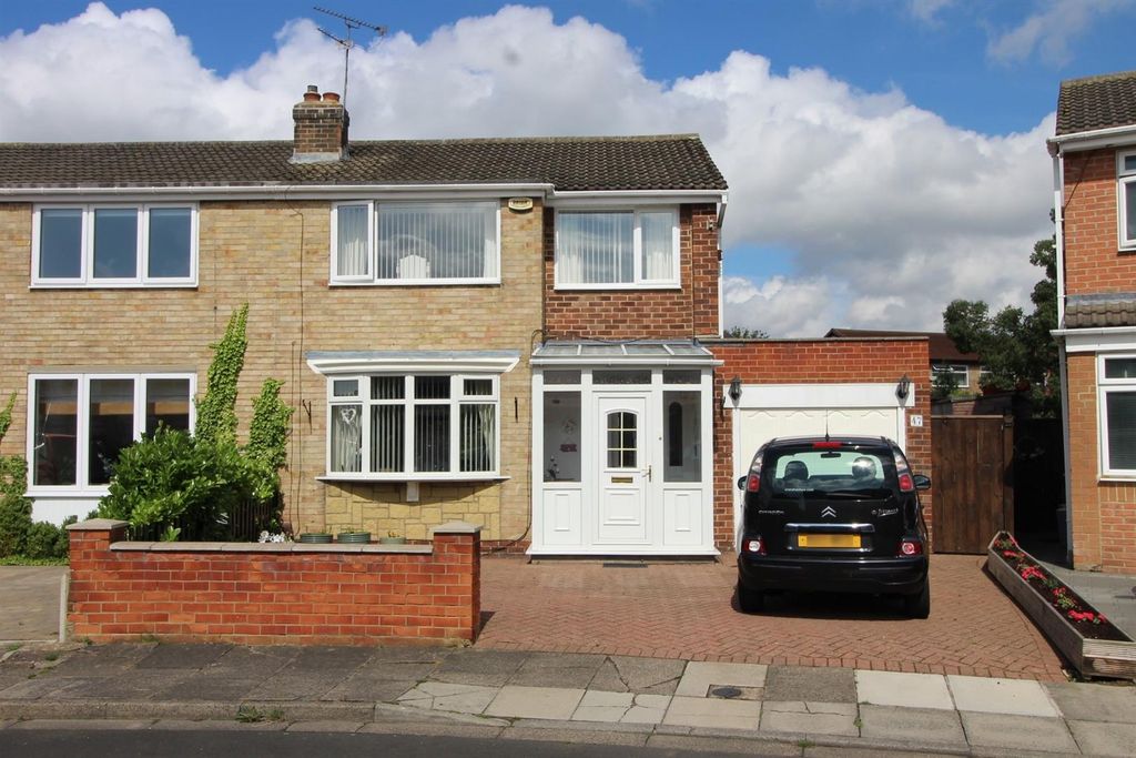 Property photo 1 of 20