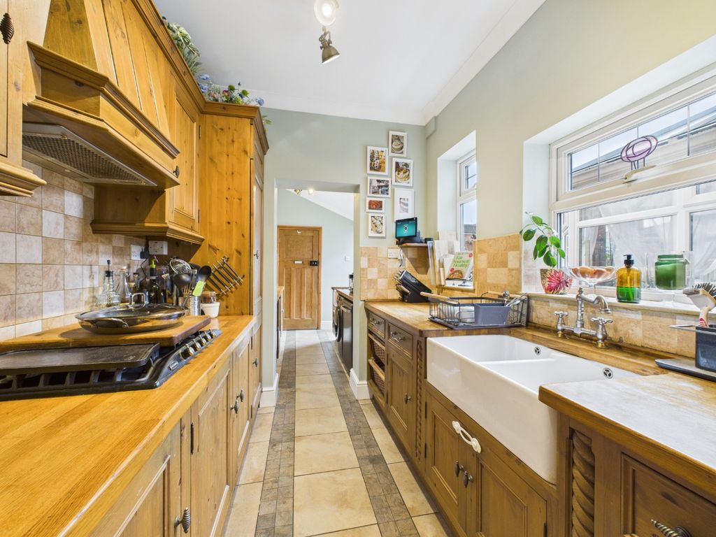 Property photo 3 of 22 4557287