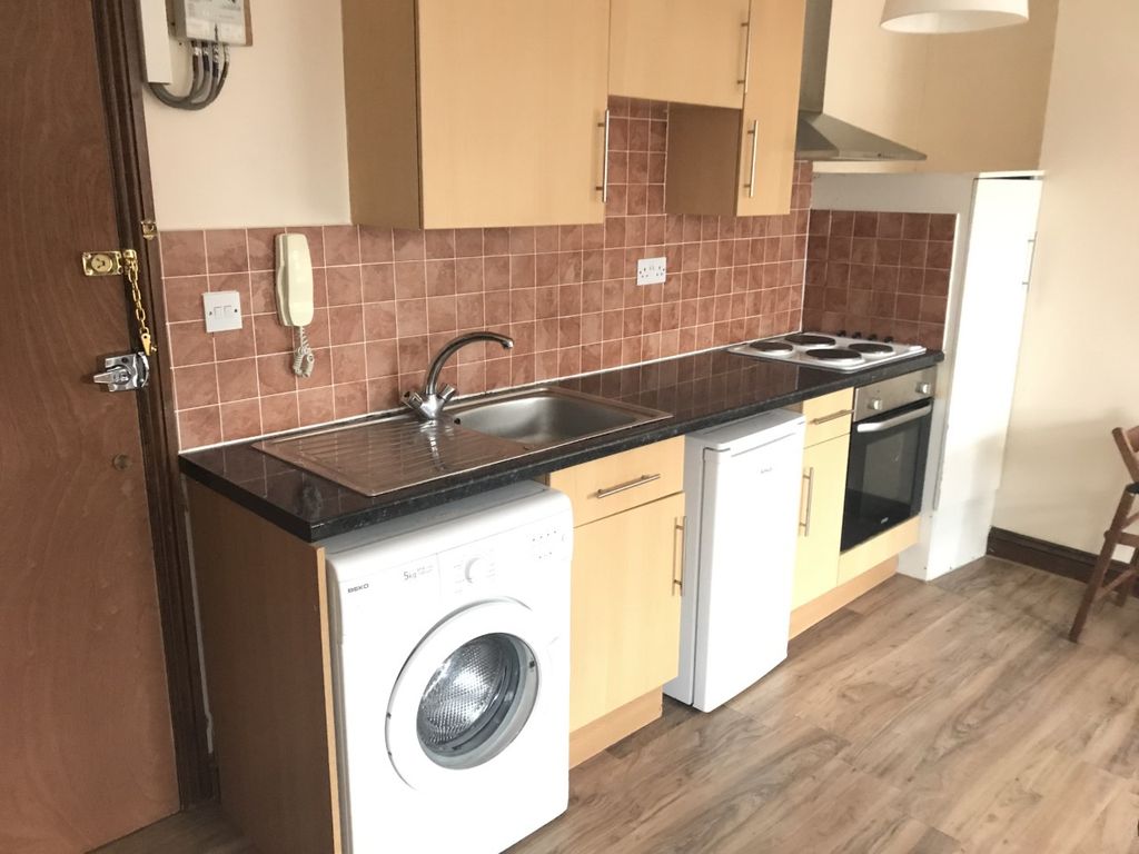 Property photo 1 of 4