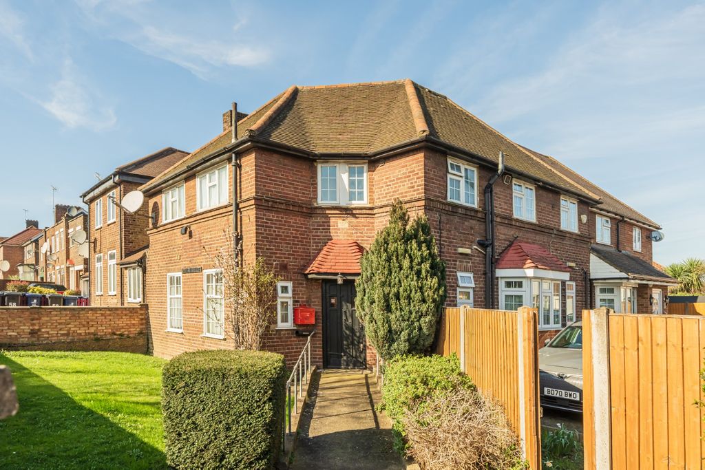 Property photo 1 of 20