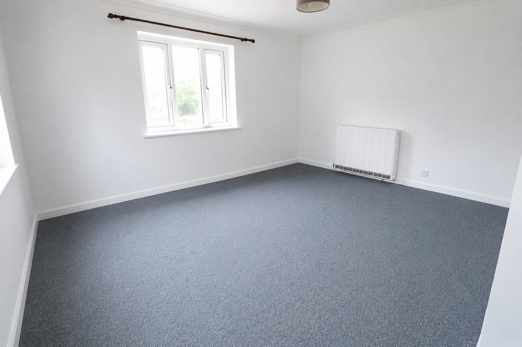 Property photo 3 of 7 Studio