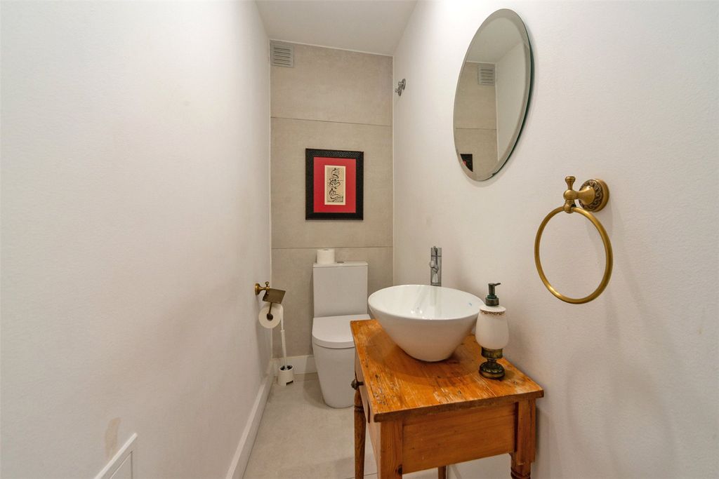 Property photo 3 of 15 Picture No. 01