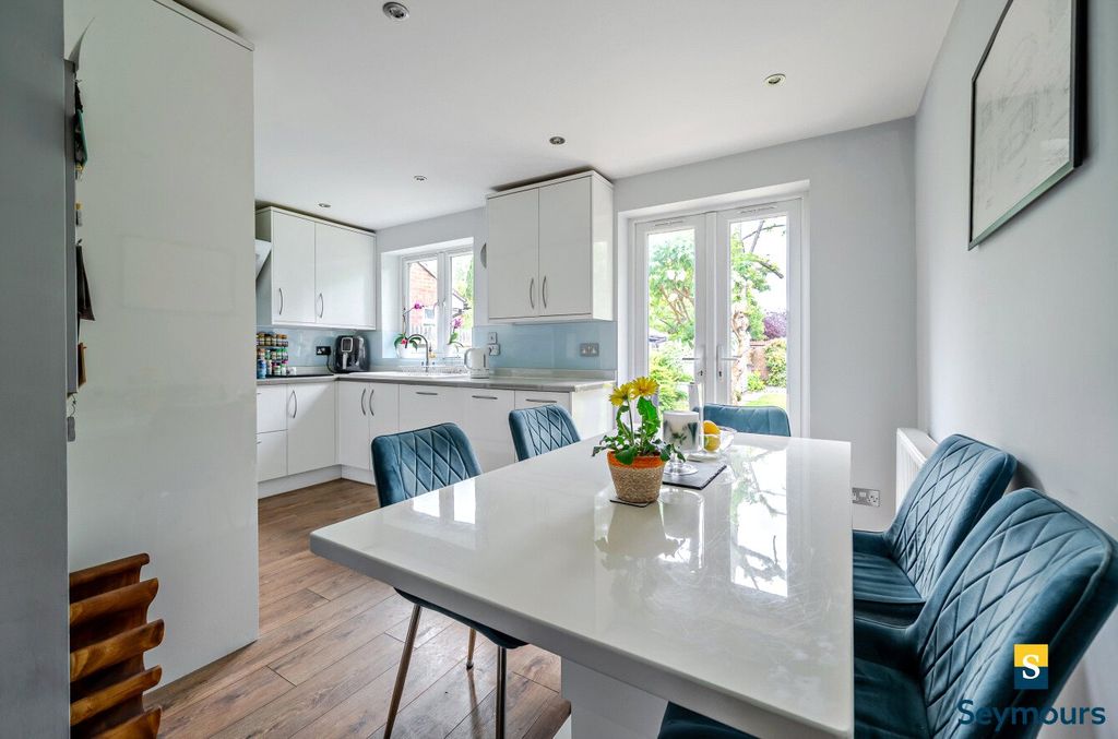 Additional image 8 of 3 bed semi-detached house for saleGuildford, Surrey GU1