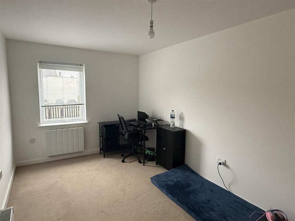 Additional image 10 of 2 bed flat for saleLincoln Road, Peterborough PE1