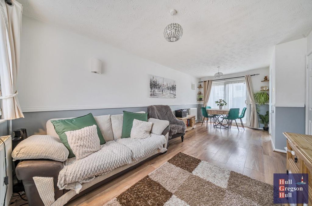 Property photo 3 of 23 37890452-4Fb3-47Eb-Bac5-E6c036039Baa.Jpg