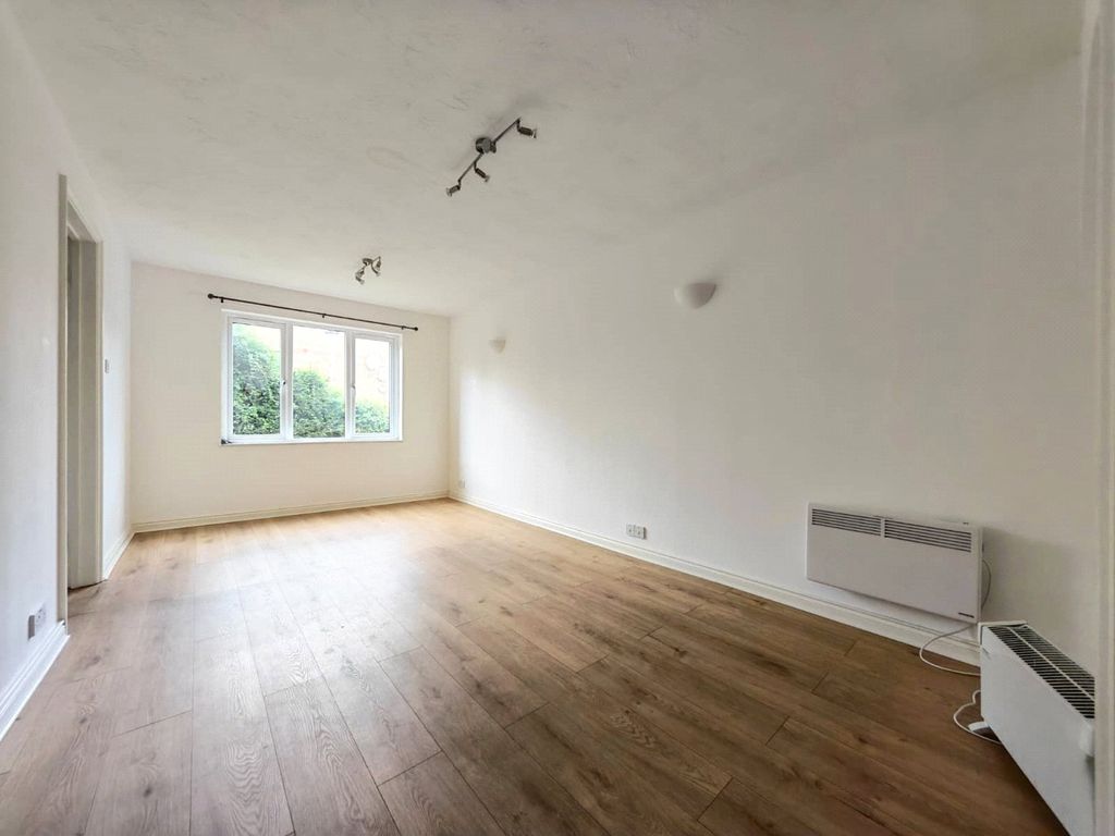 Property photo 3 of 8 Picture No. 03
