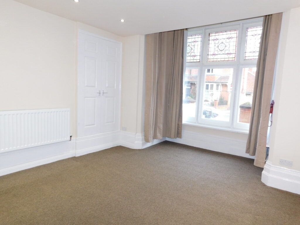Property photo 2 of 4