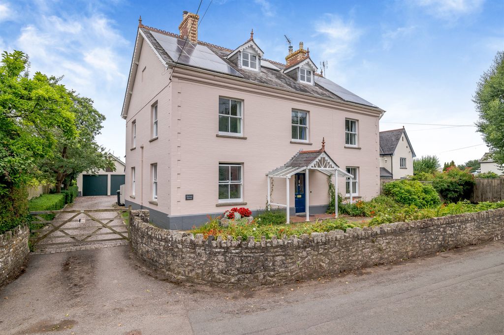 Property photo 1 of 38