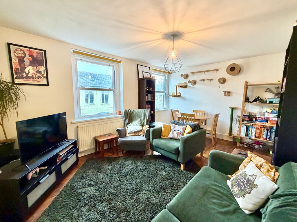 Property photo 2 of 11 Img_1372