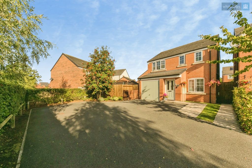 Property photo 1 of 19 Pbox-Img.Jpg