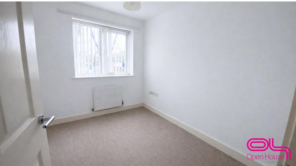 Property photo 3 of 7 8373.Png