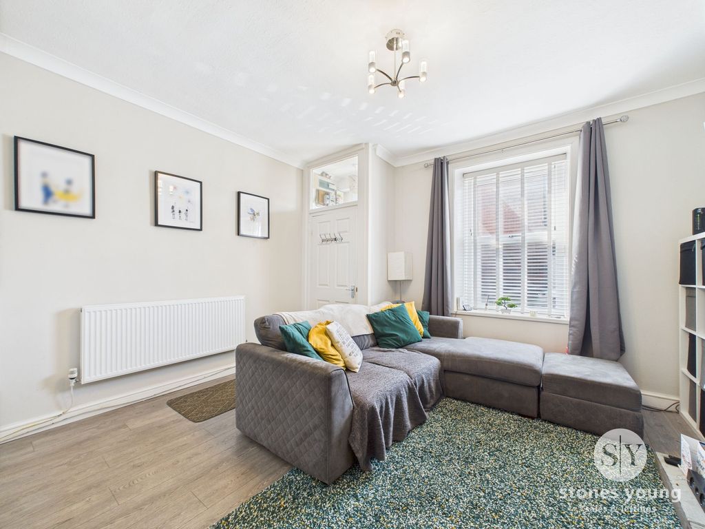 Property photo 2 of 12