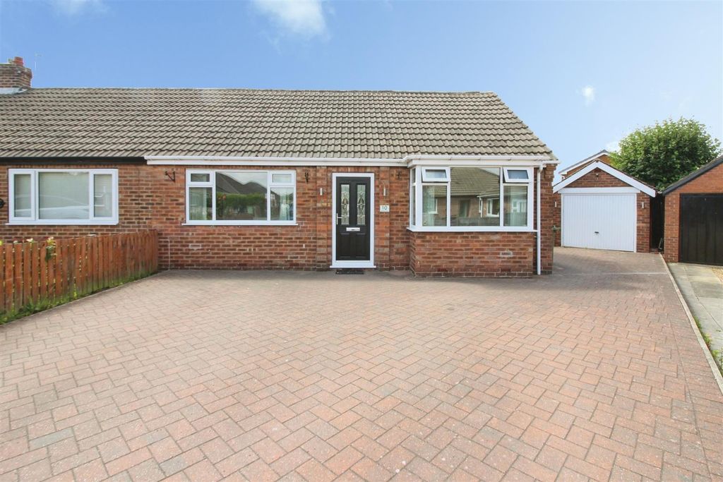 Property photo 1 of 12 Outside
