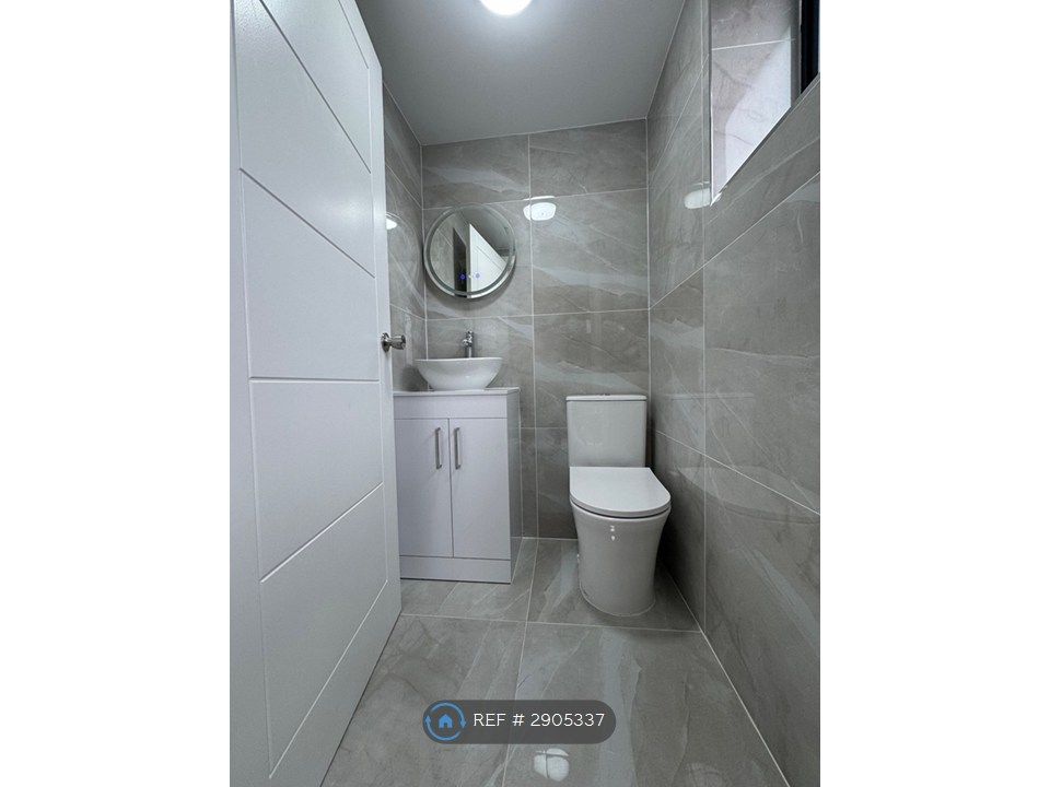 Property photo 1 of 9 Wc