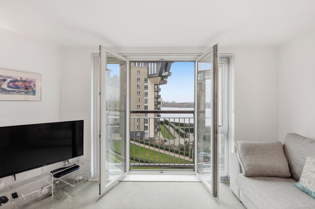 Property photo 2 of 16 Photo 2