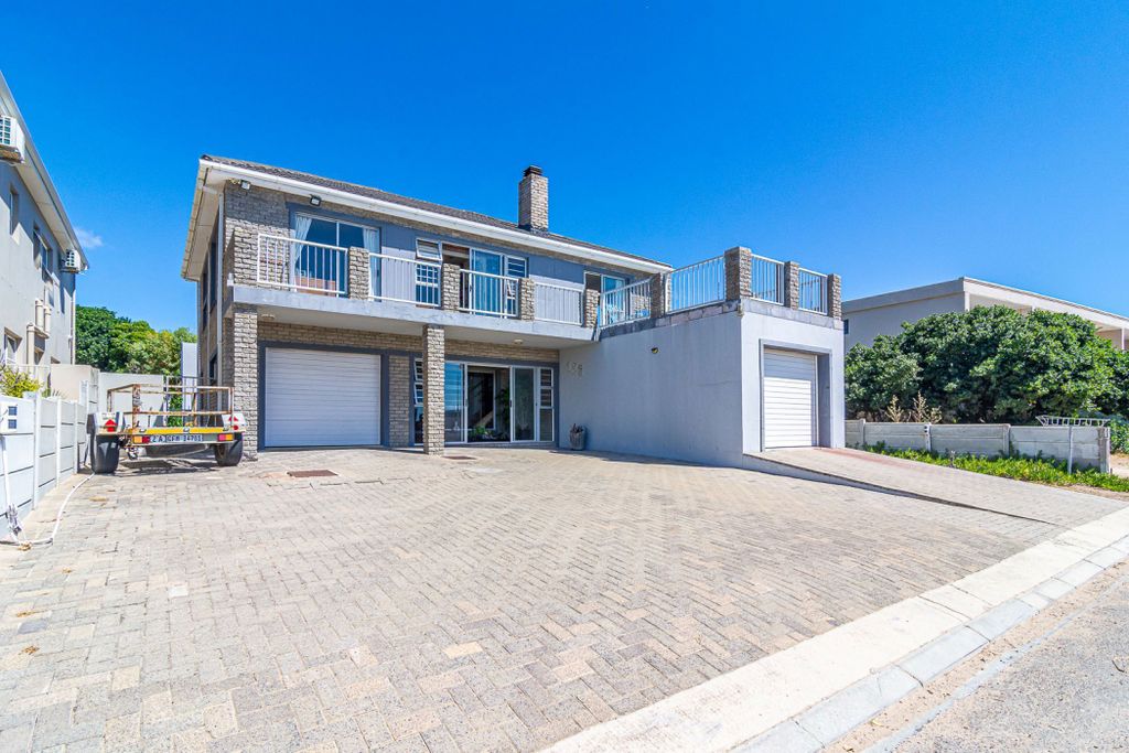 Property photo 1 of 30 1Sw1728663