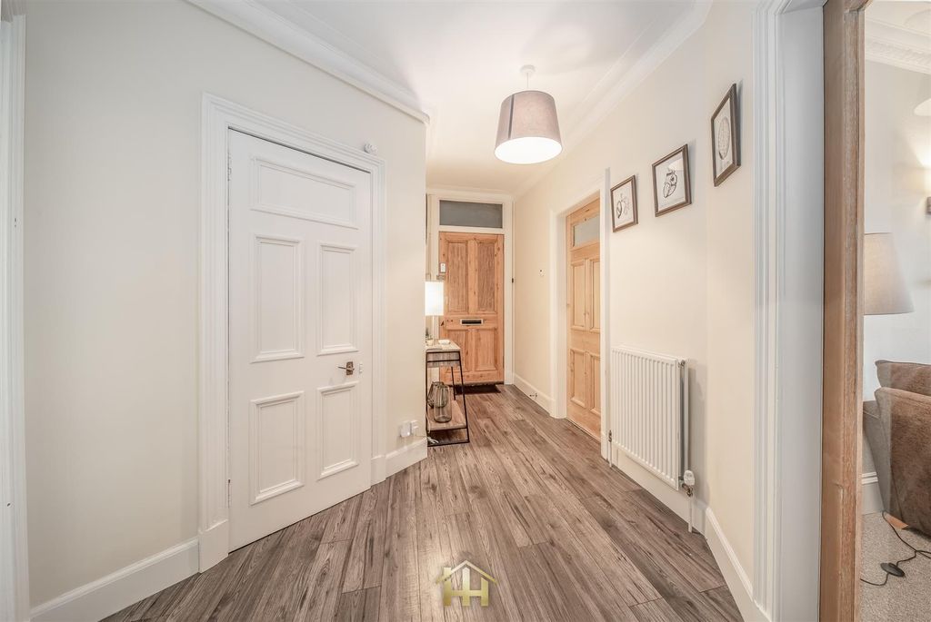 Property photo 3 of 21 51 2-R Blackness Avenue 141025 Edit (14 Of 34).Jpg