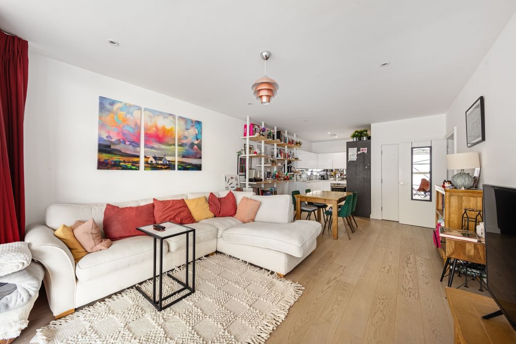 Property photo 1 of 9 094A9886