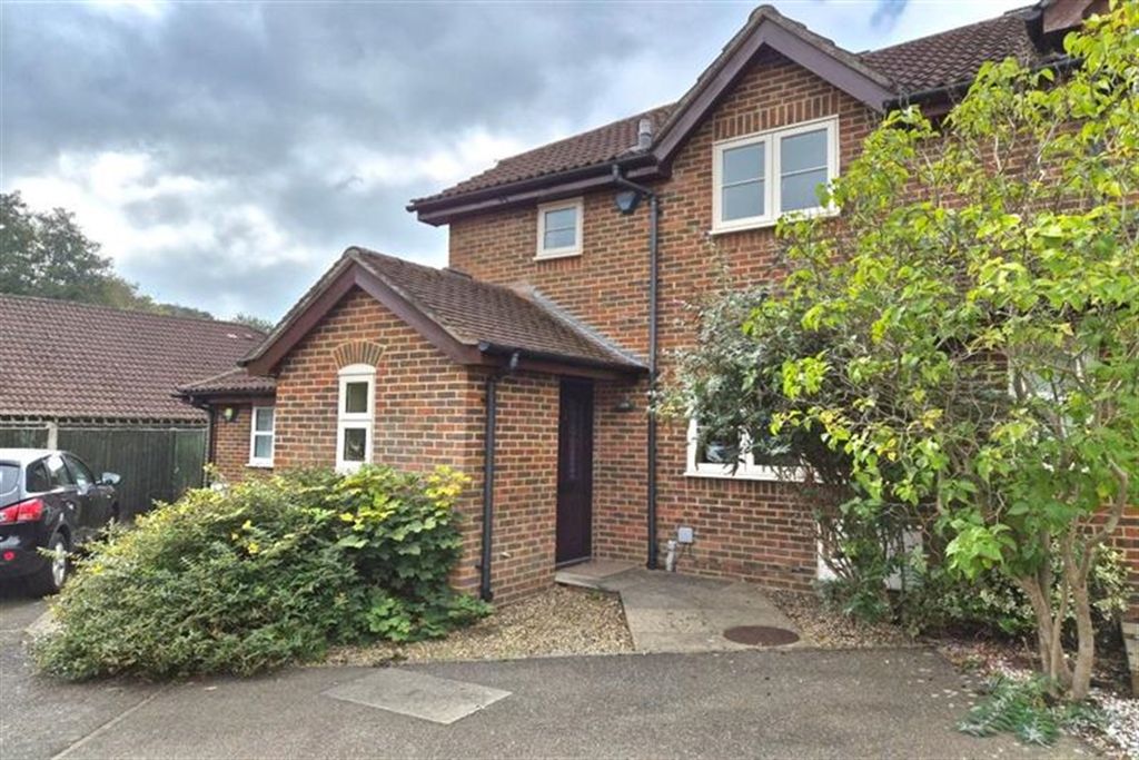 Property photo 1 of 10 (Main)