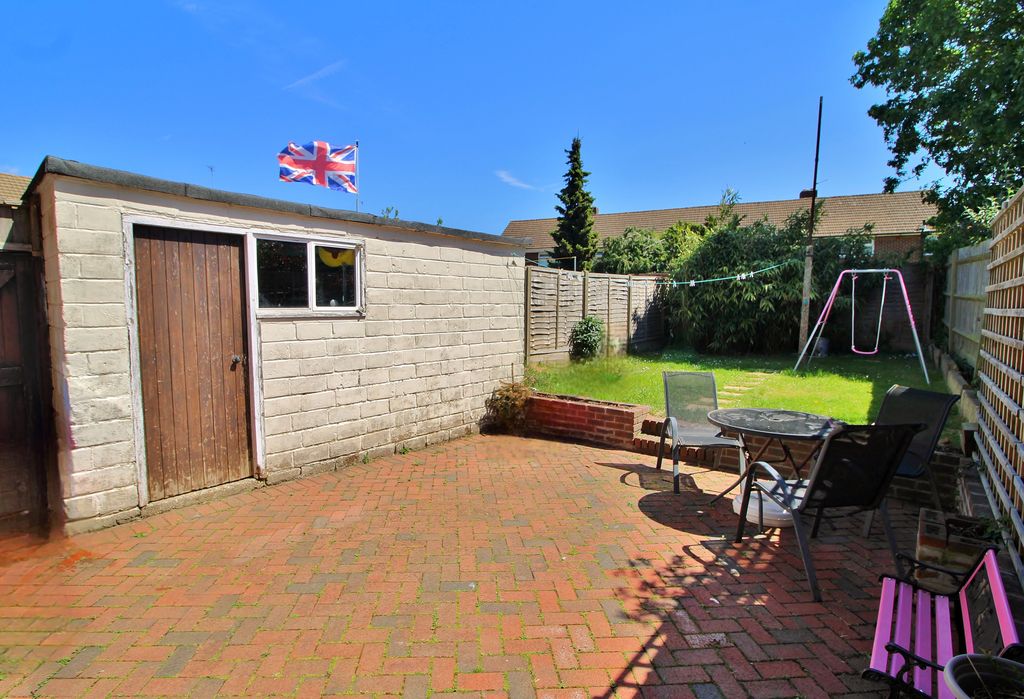 Property photo 2 of 14