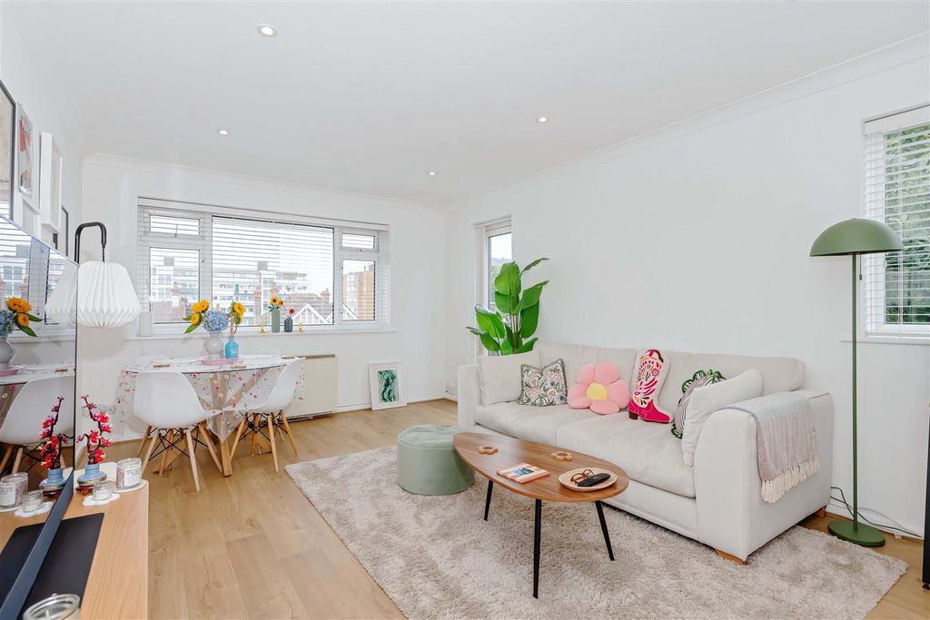 Property photo 3 of 9 Beverely Court_3.Jpg