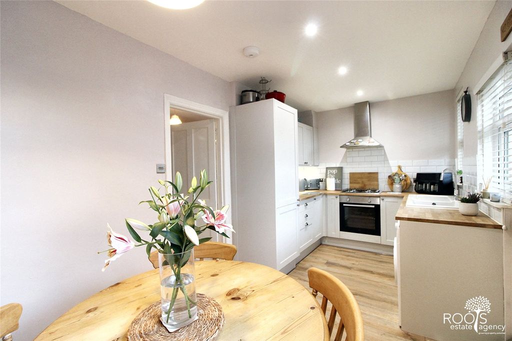 Property photo 2 of 14 Picture No. 09