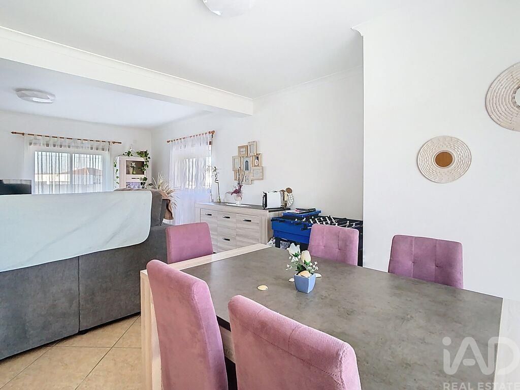 Property photo 2 of 38