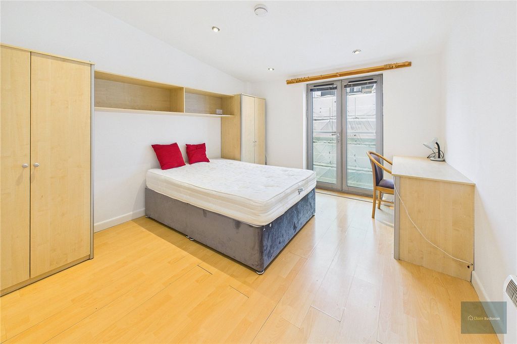 Property photo 2 of 4 Picture No. 04