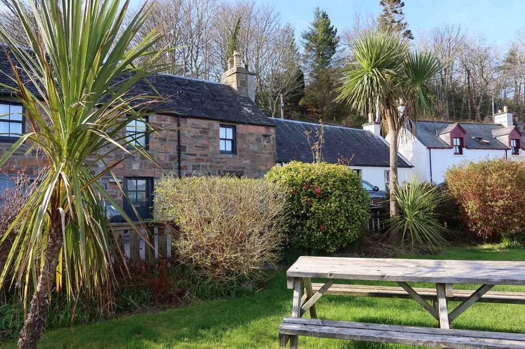 Property photo 3 of 56