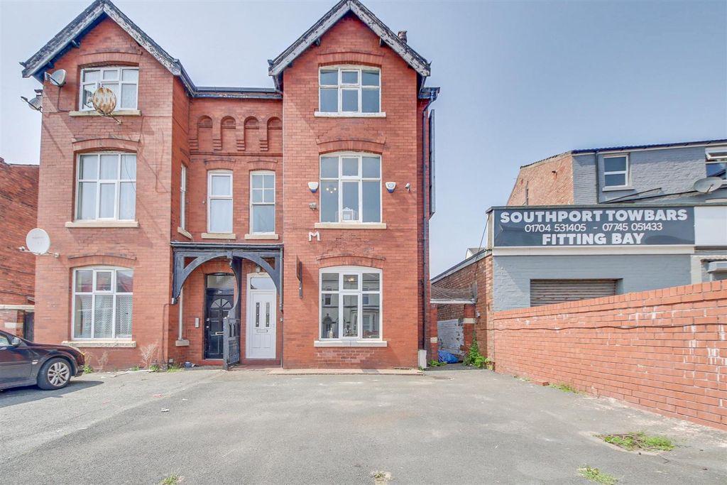 Property photo 1 of 37 4574510