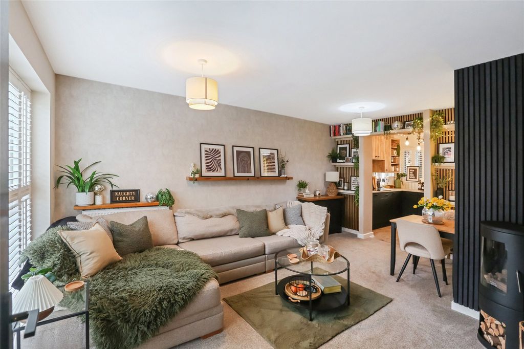 Property photo 3 of 20 3