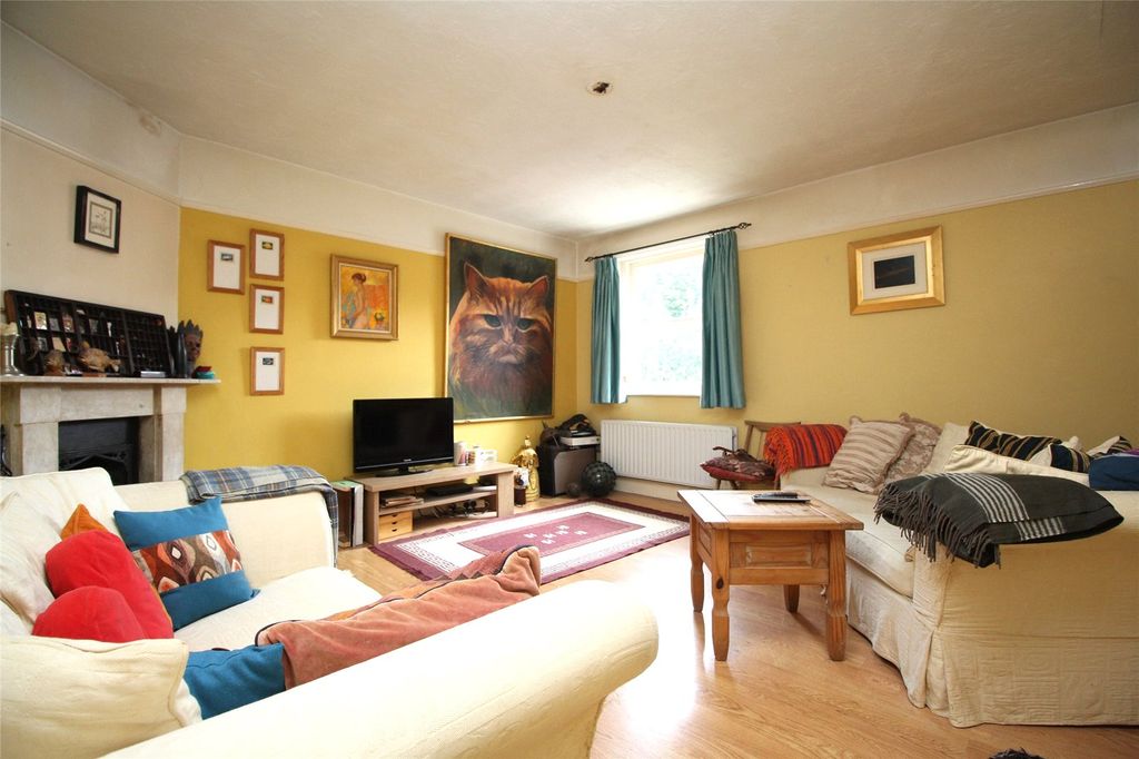Property photo 2 of 16 Picture No. 03