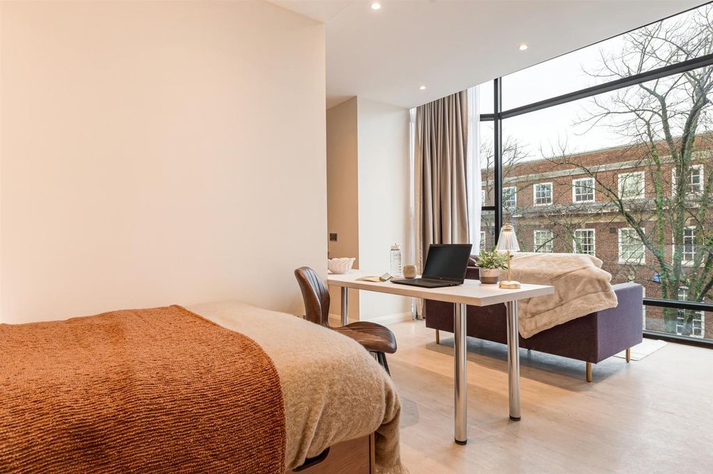 Additional image 10 of Studio to rentElmwood Avenue, Belfast BT9