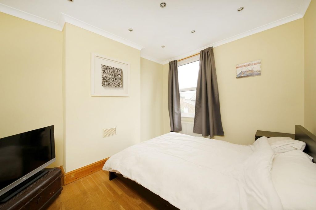 Property photo 2 of 6