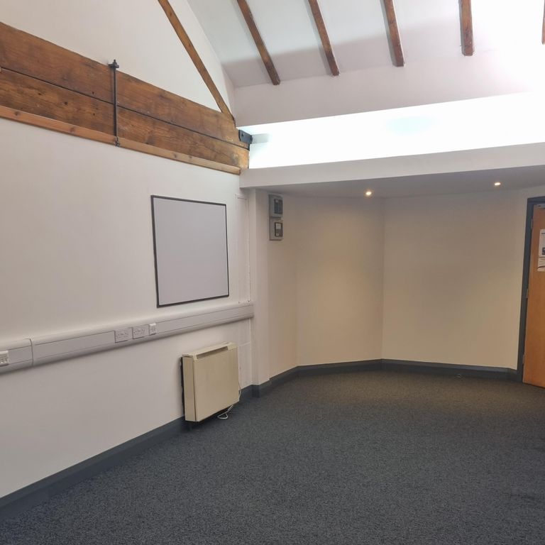 Property photo 1 of 3