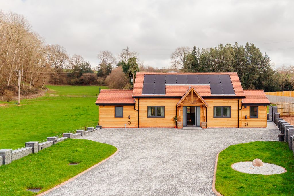 Property photo 1 of 30